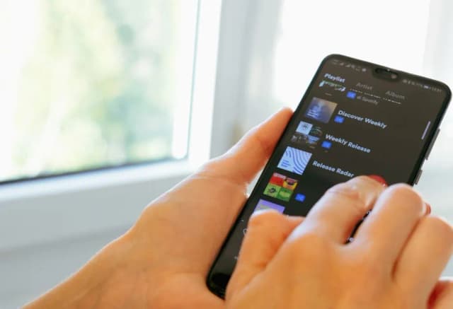 Ile kosztuje Spotify na rok? Sprawdź, by uniknąć wysokich wydatków! Ile kosztuje Spotify na rok? Sprawdź, by uniknąć wysokich wydatków!