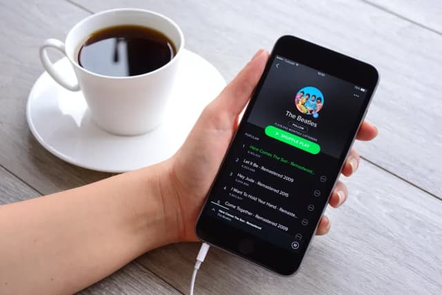 Aplikacja Spotify – co to jest i jak zmienia sposób słuchania muzyki Aplikacja Spotify – co to jest i jak zmienia sposób słuchania muzyki